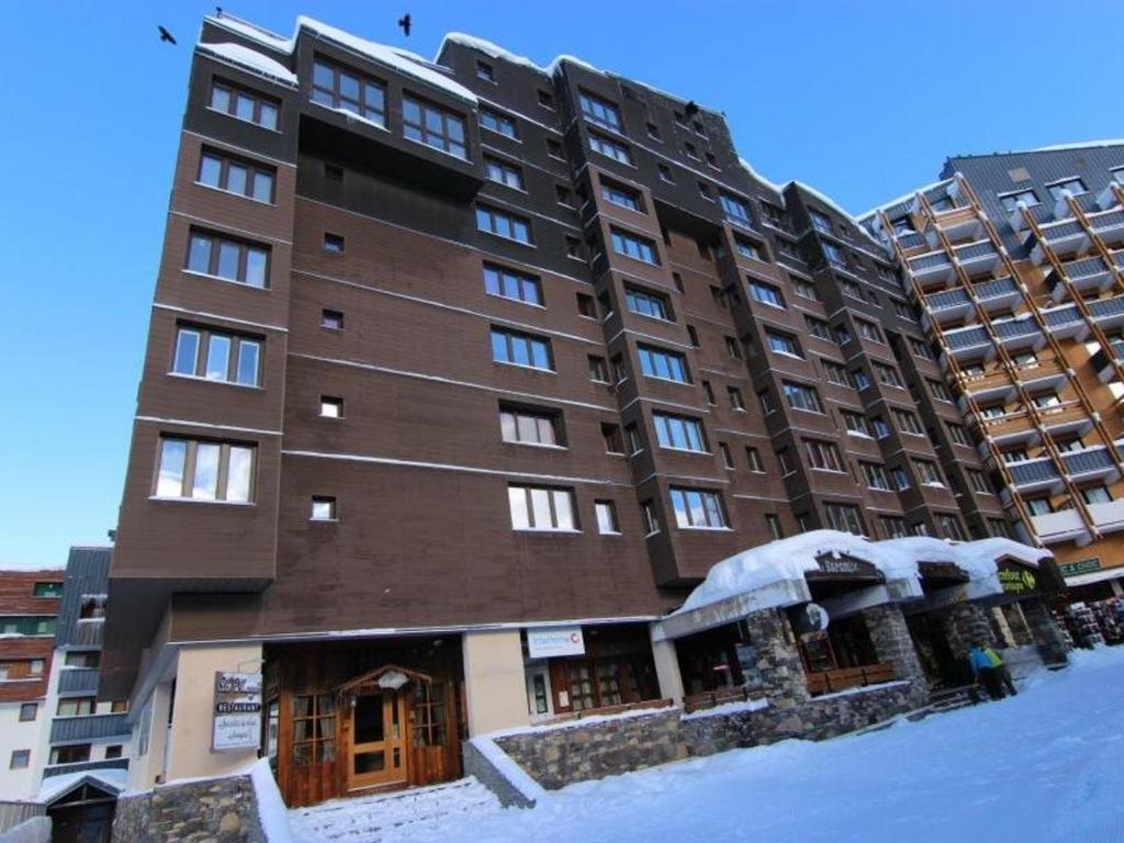 Val Thorens: Appart 28m², 4 pers, plein centre, balcon, ascenseur - FR-1-637-21 - 2