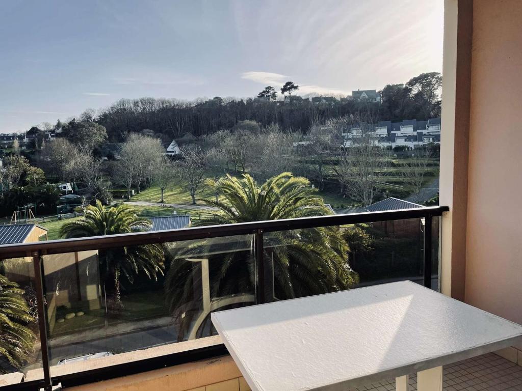 Appartement 3 étoiles avec piscine chauffée, à 50m de la plage de Trestraou, Perros-Guirec - FR-1-542-49 - 3