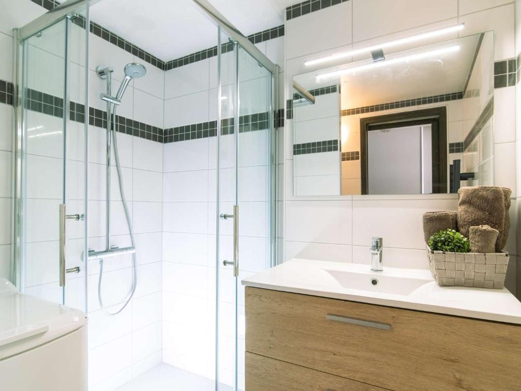 Duplex 6 personnes, quartier thermal Saint-Lary, proche télécabine, calme, Pyrénées - FR-1-296-377 - 4