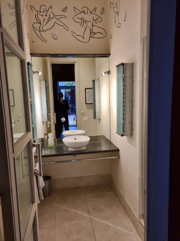 Suite indépendante avec 1 chambre et 1 bureau - 4