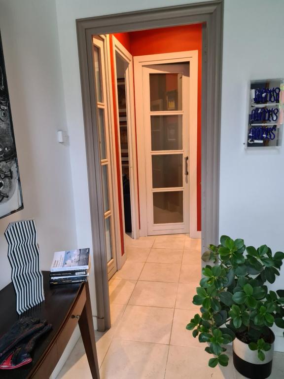 Suite indépendante avec 1 chambre et 1 bureau - 3