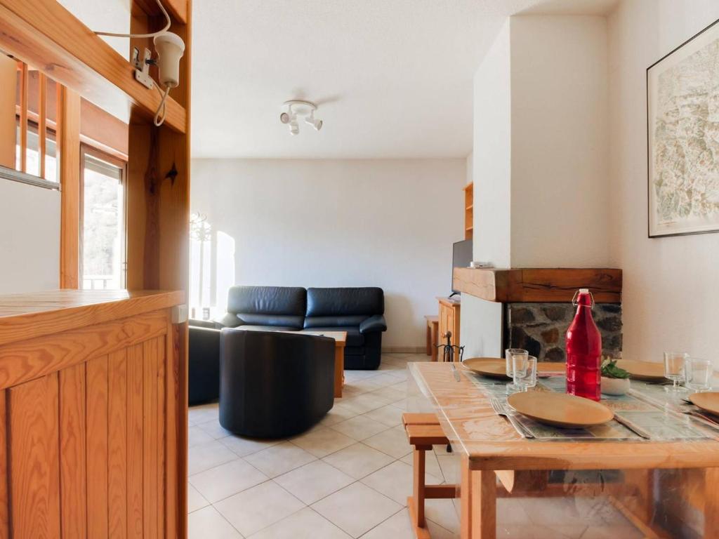 Appartement Esquieze-Sere, 3 pieces, 4 personnes - FR-1-402-82 photo