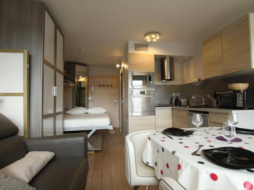Studio rénové 4 pers à Saint-Chaffrey avec balcon, classé 3 étoiles - 3