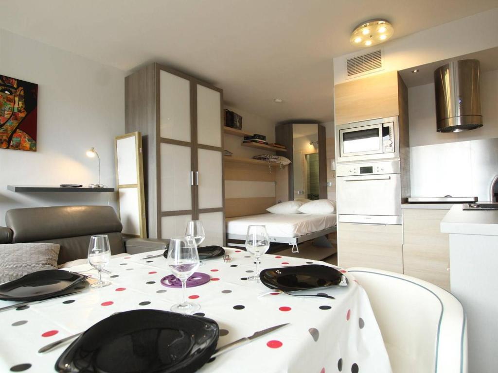 Studio rénové 4 pers à Saint-Chaffrey avec balcon, classé 3 étoiles - 5