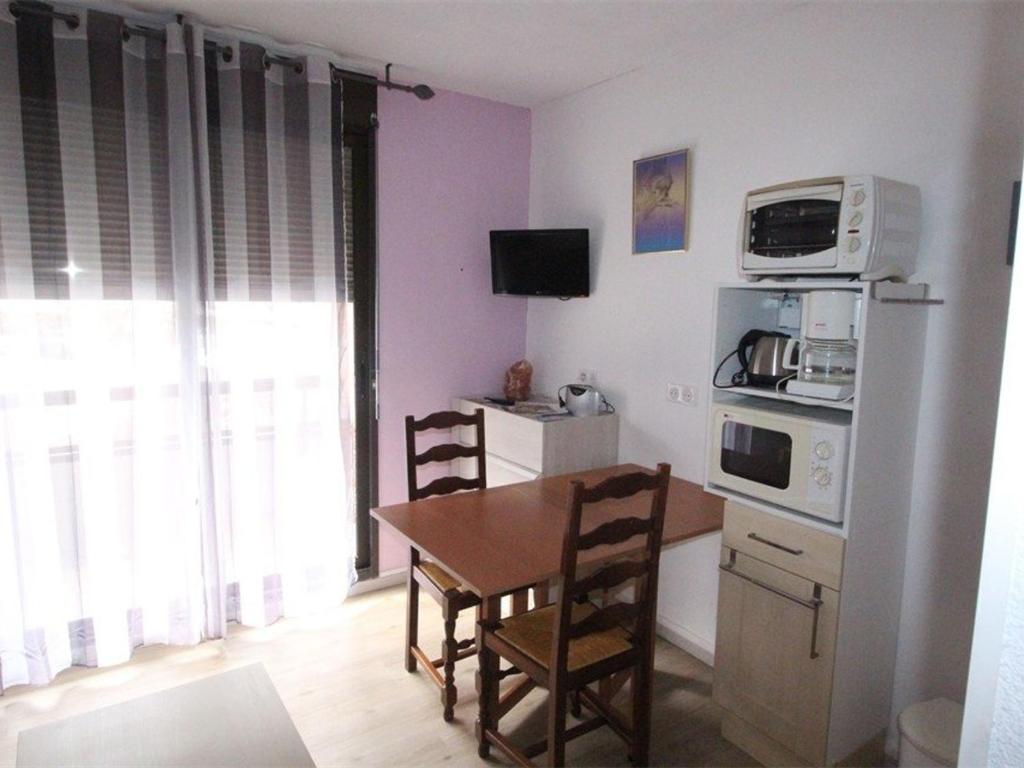 Studio cosy à Luchon - Balcon, garage privé, animaux admis, télécabine à proximité - FR-1-313-183 - 5