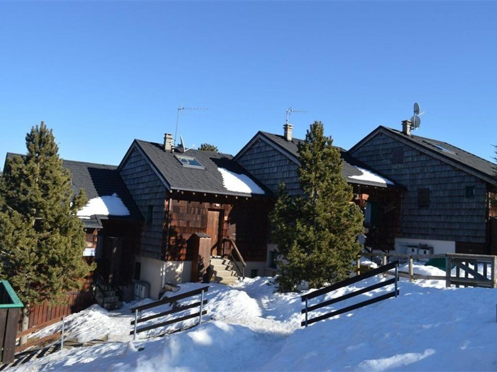 Chalet 2 pièces mezzanine, 7 pers, animaux admis, balcon, cuisine équipée - FR-1-592-27 - 1