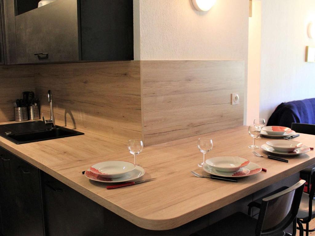 Appartement au cœur de Vars les Claux, 2 pièces, 4 couchages, proche pistes et commerces - FR-1-330B-129 - 2