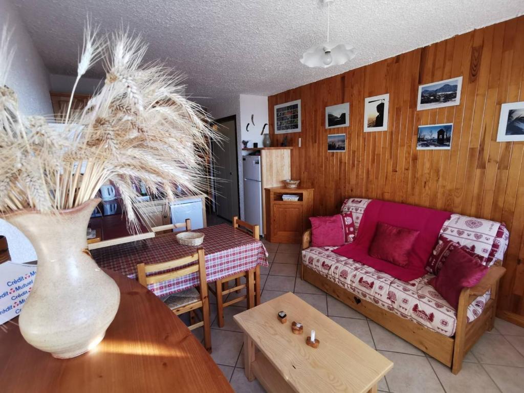 Studio Montagne 4 Pers. avec Balcon à Saint-Michel-de-Chaillol - FR-1-393-142 - 2