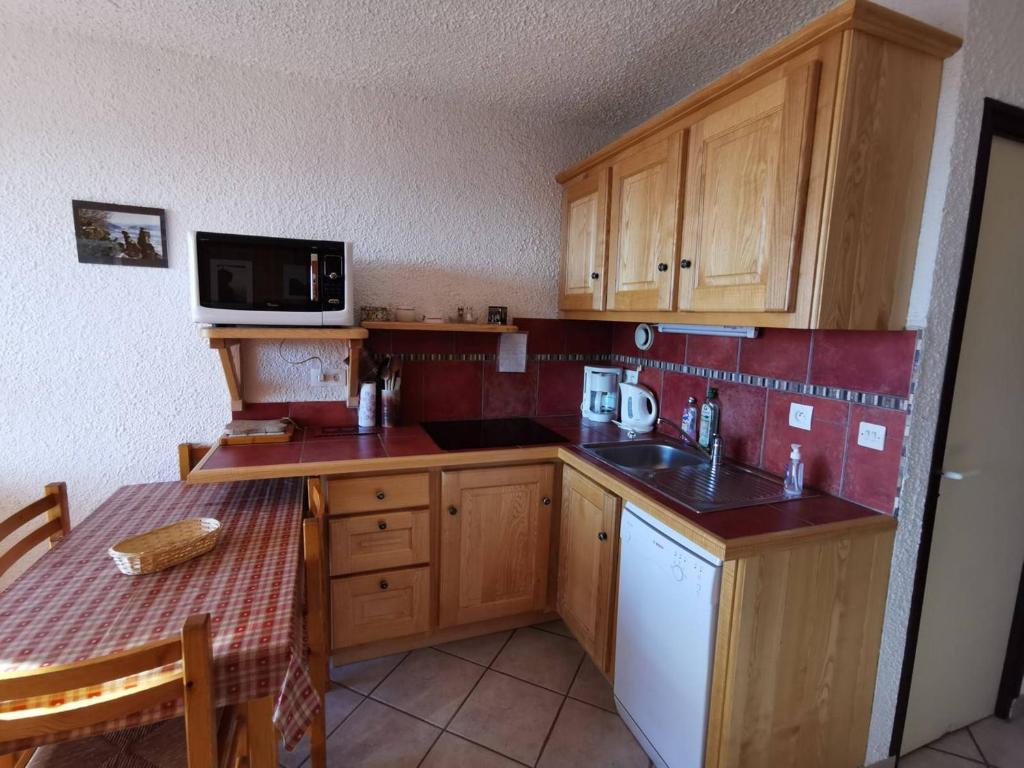 Studio Montagne 4 Pers. avec Balcon à Saint-Michel-de-Chaillol - FR-1-393-142 - 5