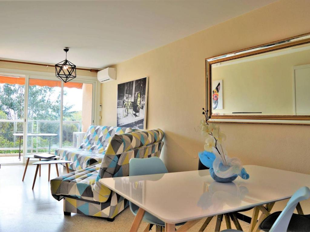 Appartement T2 avec Terrasse Sud, Climatisé, à Proximité Plage - Le Lavandou - FR-1-251-295 - 3