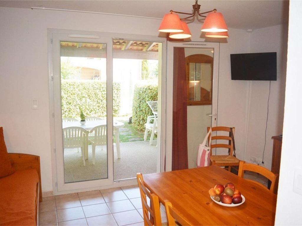 Maison Duplex 6 Pers. avec Terrasse, Piscine Chauffée et Climatiseur - FR-1-382-121 - 2