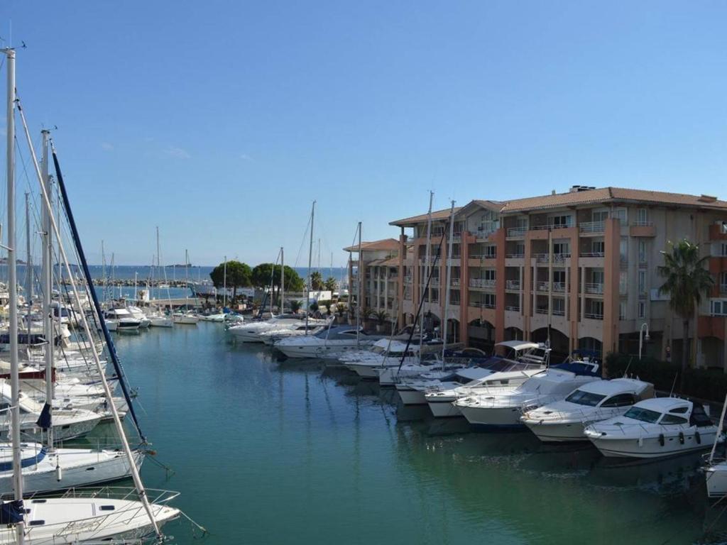 Fréjus: Appt 2P, 5 pers, Piscine, Plage à 150m, Parking, Animaux OK - FR-1-226A-357 - 2