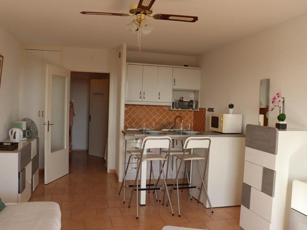 Studio-cabine lumineux avec terrasse, parking, proche plage - FR-1-100-119 - 2