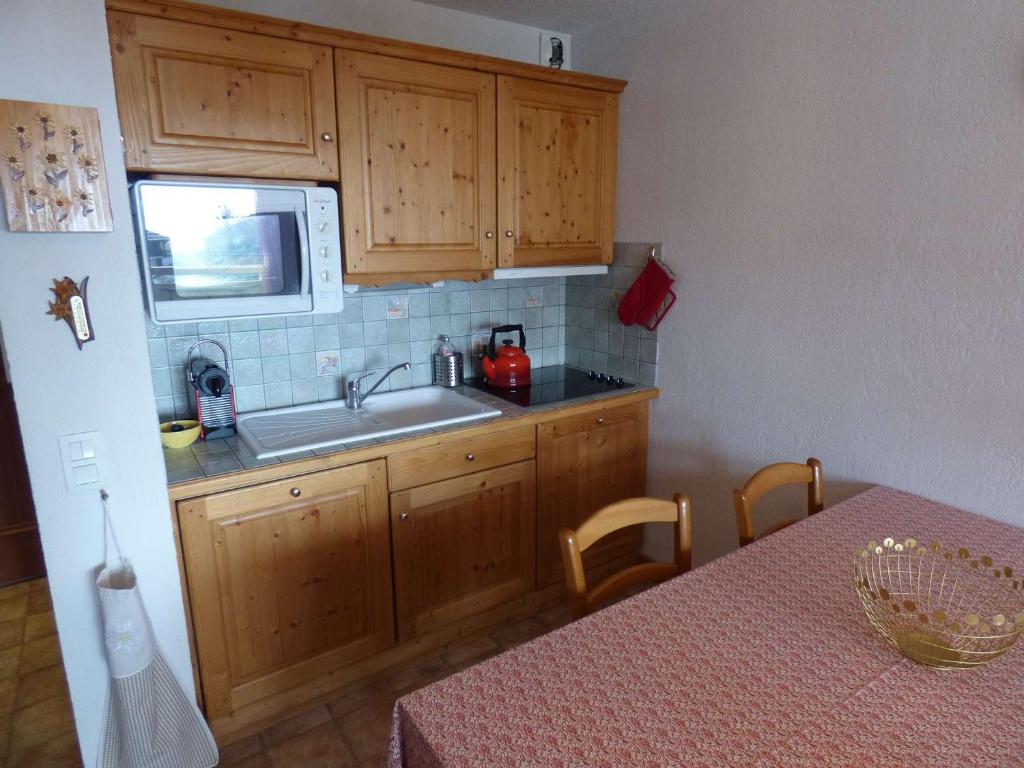 Appartement moderne avec balcon et garage, au pied des pistes au Chinaillon pour 4 personnes - FR-1-458-161 - 4