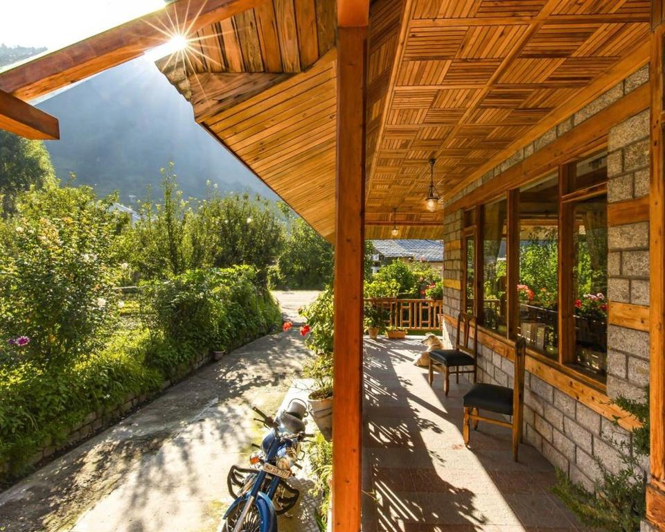 Gurung's Cottage by Earthaa Escapes, Manali photo