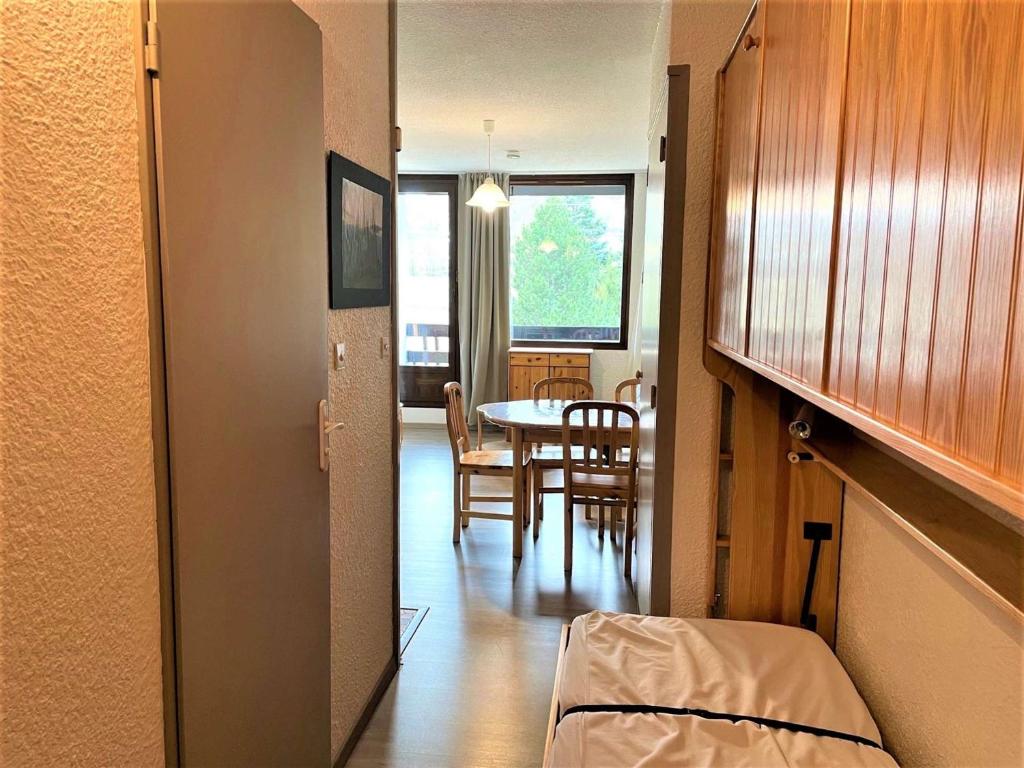 Studio cosy 4 pers à La Salle-les-Alpes, 250m du télécabine, balcon et parking privé - FR-1-330F-54 - 5