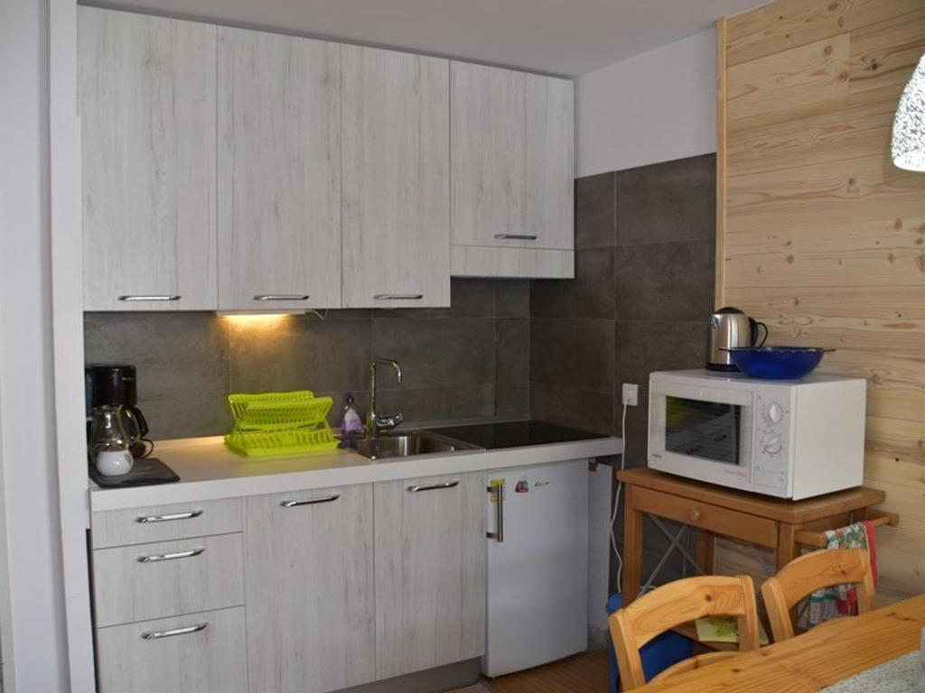 Studio cosy pour 4 pers avec balcon, parking et animaux acceptés à Montgenèvre - FR-1-266-72 - 4