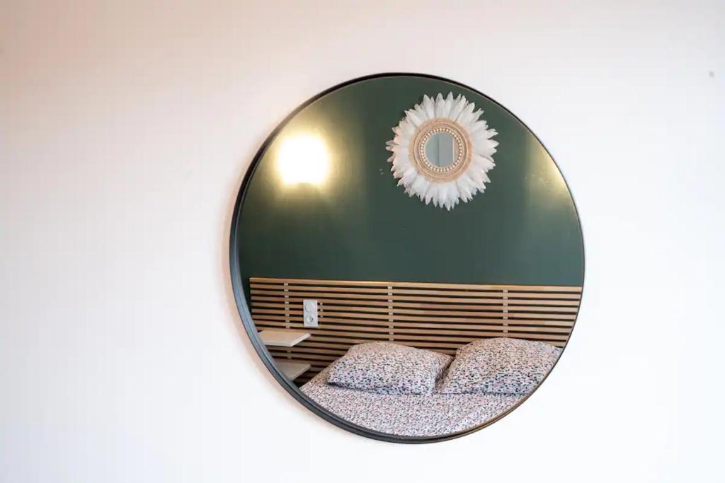 appartement n2 centre village, clim, parking gratuit - 3