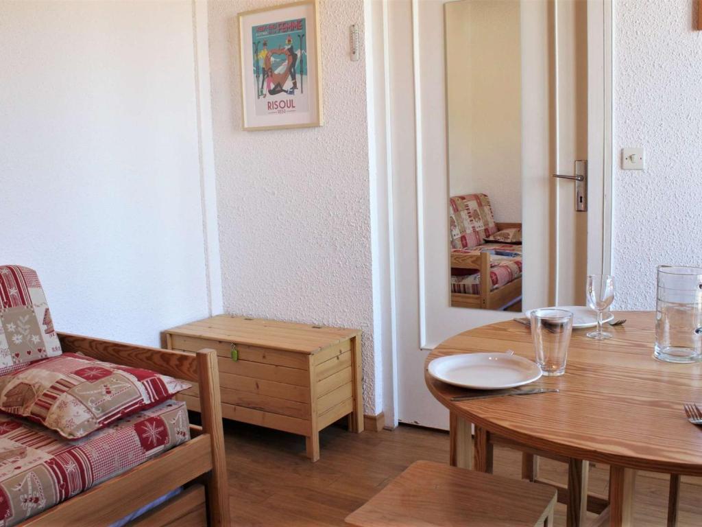 Studio cosy pour 4 à Risoul 1850, au pied des pistes, balcon ouest, 2 étoiles - 2