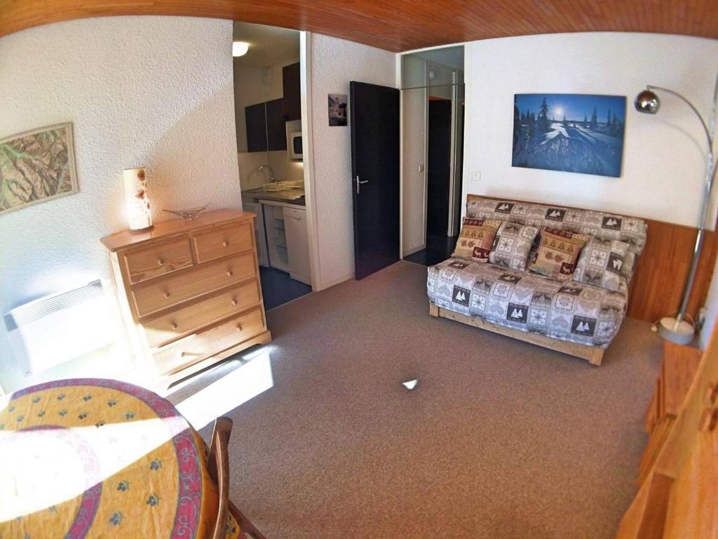 Studio Vars Les Claux, 30m², 4 couchages, balcon, proche pistes et commerces - FR-1-330B-20 - 2