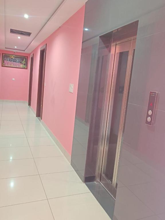 Om hotel photo