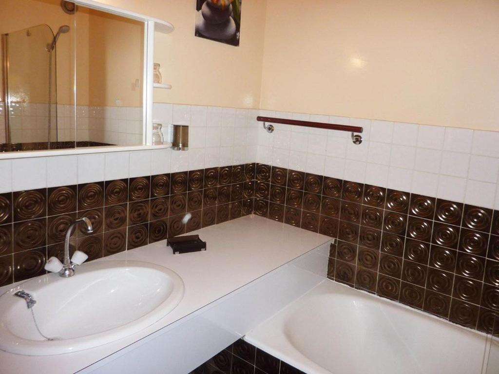 Studio confortable pour 4 pers, skis aux pieds, balcon, proche commerces - FR-1-322-219 - 3