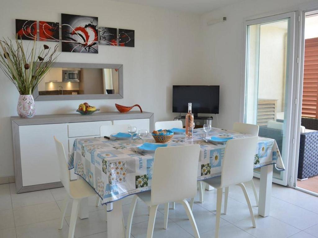 Spacieux 3 pièces avec terrasse, piscine et garage, à 2 pas de la plage – Saint Raphaël - FR-1-226A-274 - 2