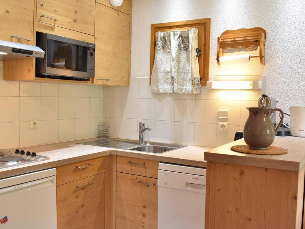 Appartement pour 6, centre Méribel, proche commerces et pistes, piscine l'été - FR-1-180-303 - 3