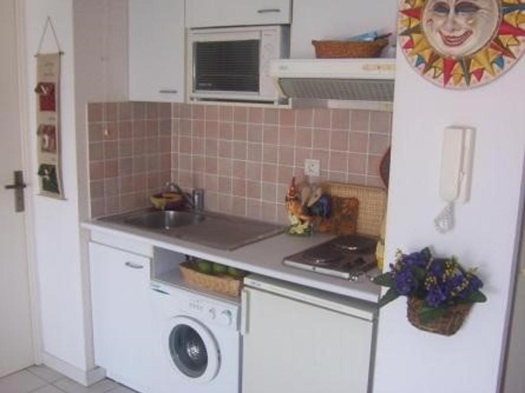 Appartement à Fréjus avec terrasse et ménage inclus - FR-1-226A-66 - 2