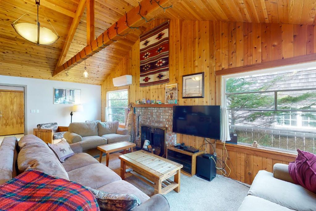 Spinnaker MCA 1265, Manzanita