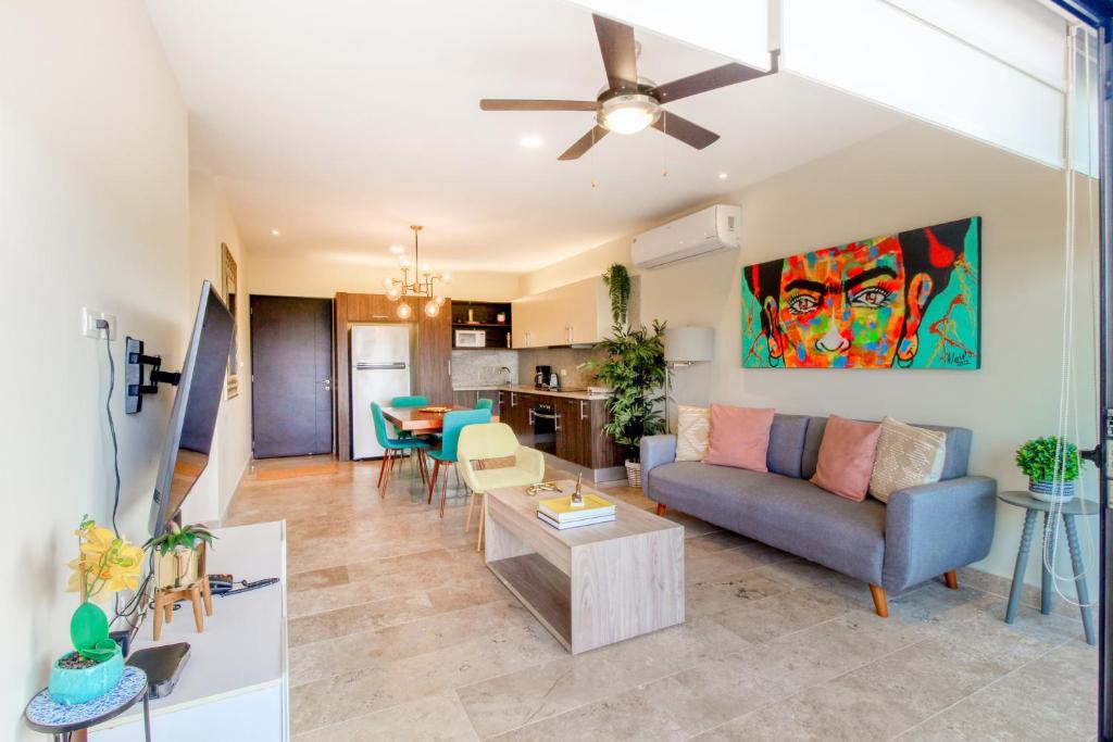 Cocos 403 at Arenis - 3