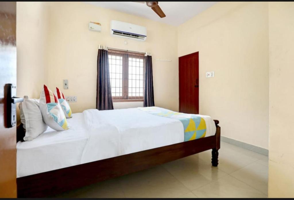 2BHK VILLA NEAR TO ROCK BEACH photo
