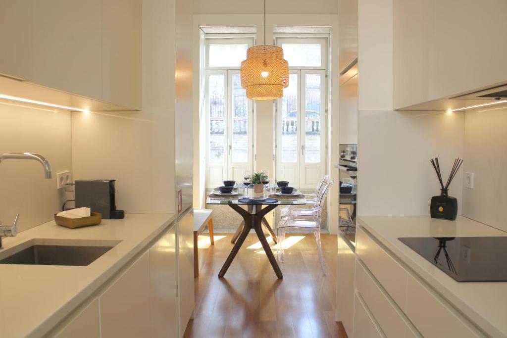 Amazing Flores Duplex, Porto