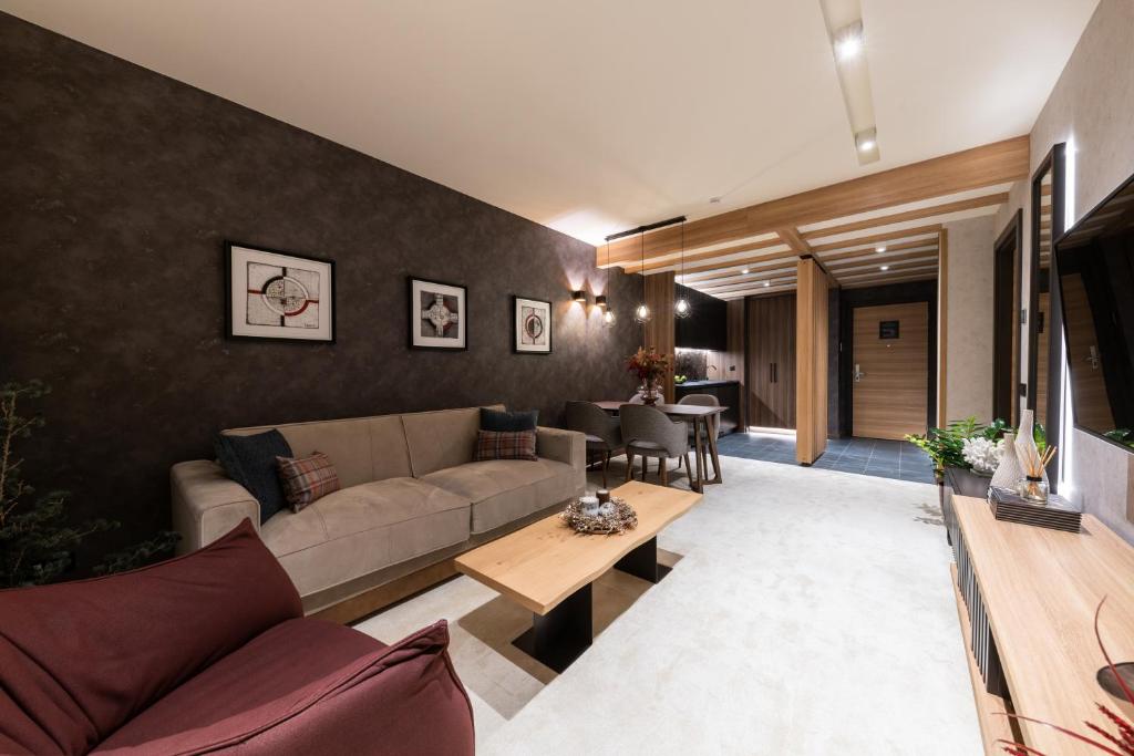 Woodside Residence 325 - 4