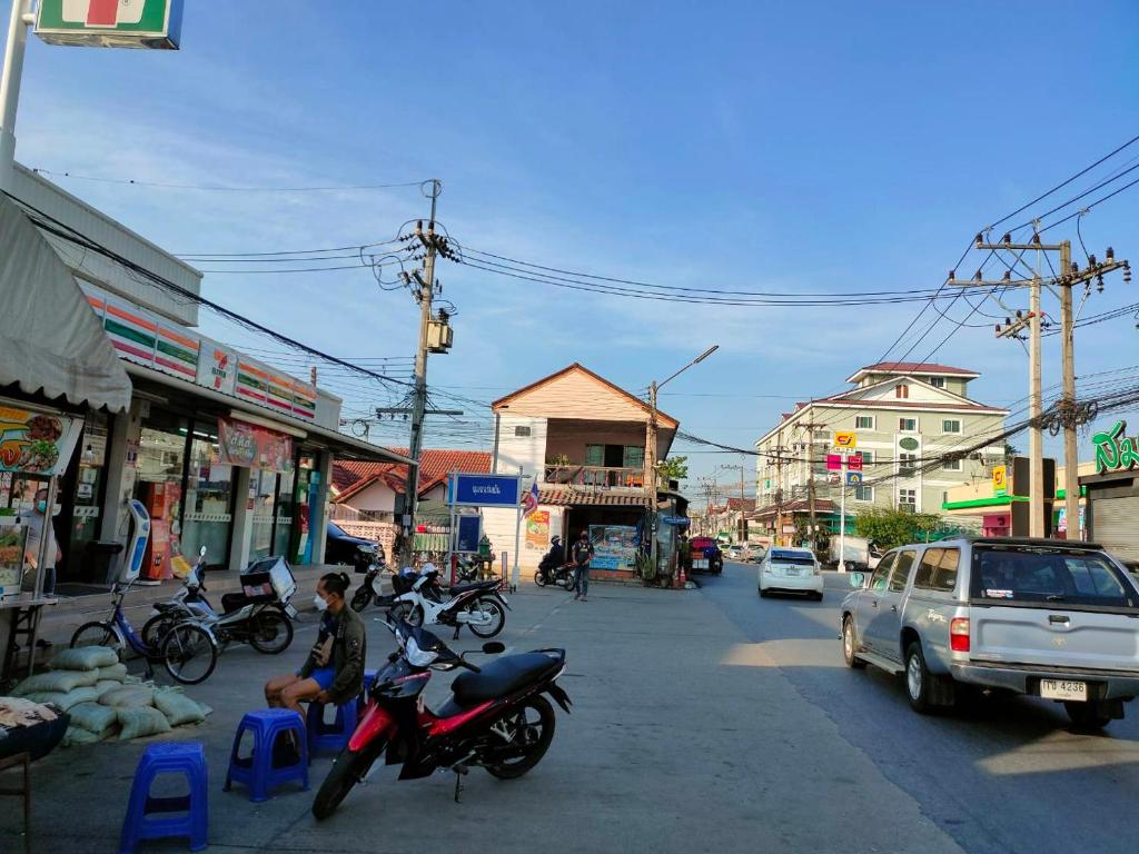 Tisaraporn Resident photo