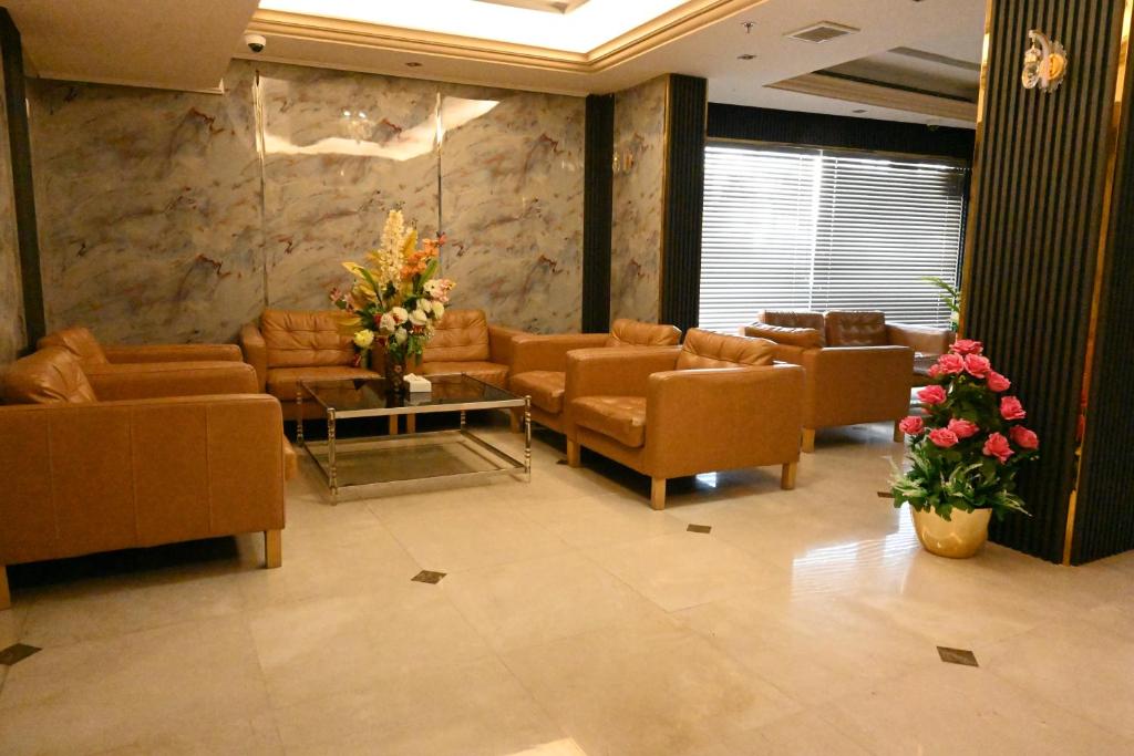 Al Dawhatin Furnished Units photo