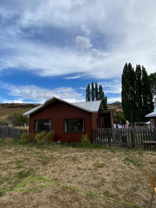 Cabaña a 8 km de Cerro Castillo. - 2