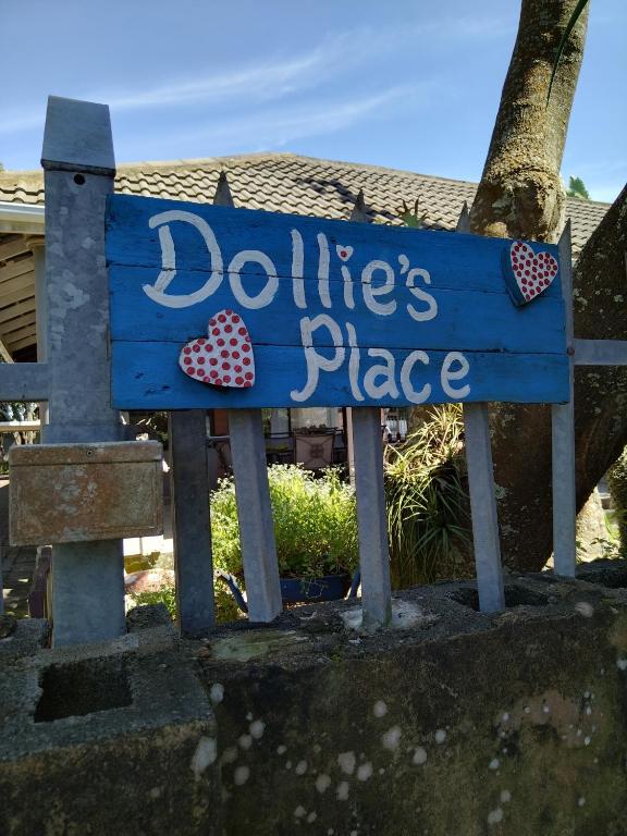 Dollies place, Bazley Beach