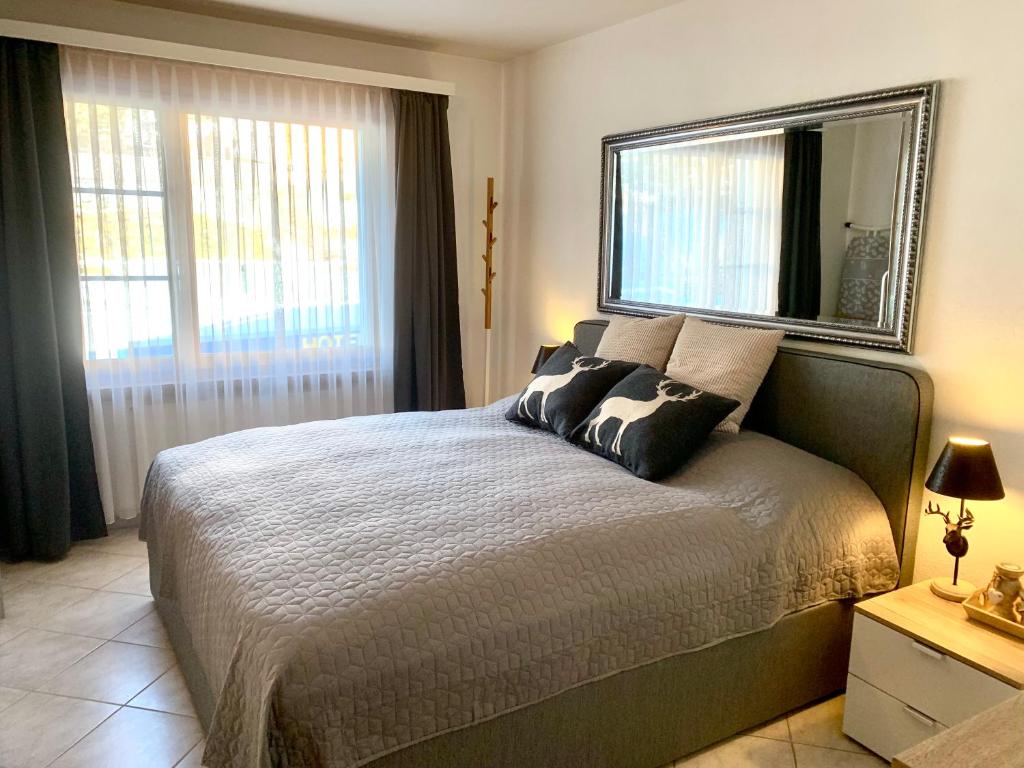 Holiday Apartment Gian - close to the Kongresshaus, the ice hockey stadium, cross-country skiing, the Eau-la-la indoor pool and wellness, large supermarket, 2 bus stops, with an indoor garage and fully equipped - 2