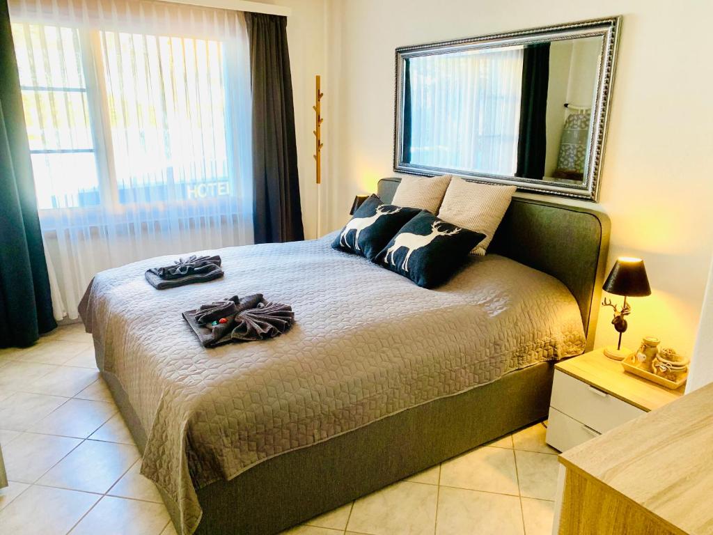 Holiday Apartment Gian - close to the Kongresshaus, the ice hockey stadium, cross-country skiing, the Eau-la-la indoor pool and wellness, large supermarket, 2 bus stops, with an indoor garage and fully equipped - 3