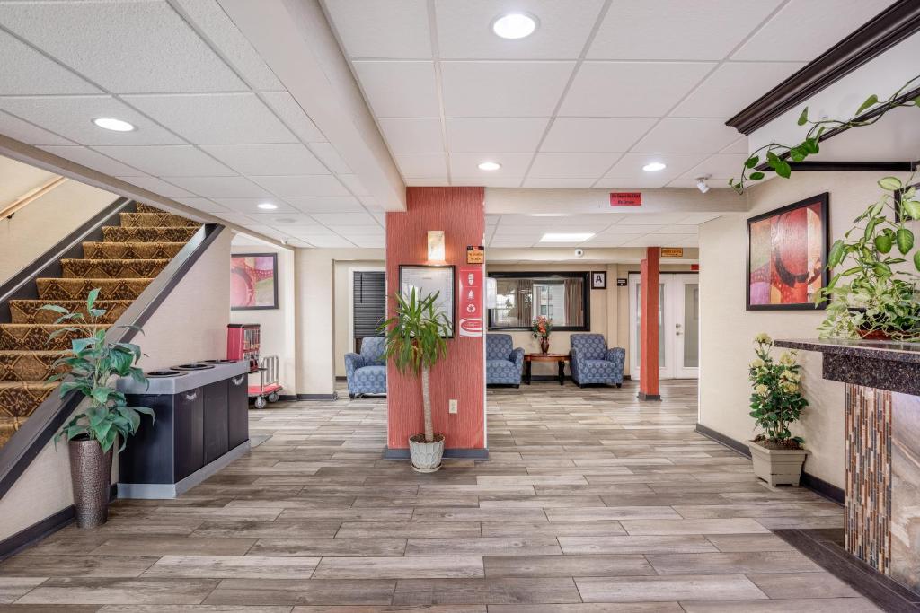 Econo Lodge Milwaukee Airport Milwaukee photo