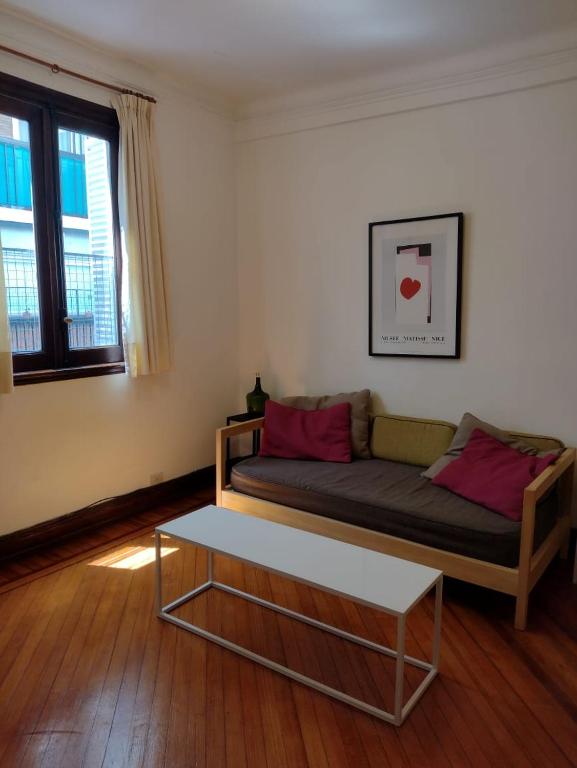 3 ambientes en Alto Palermo 2do piso por escalera - 1