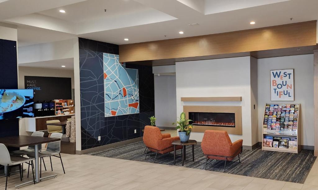 Holiday Inn Express & Suites Salt Lake City N - Bountiful photo