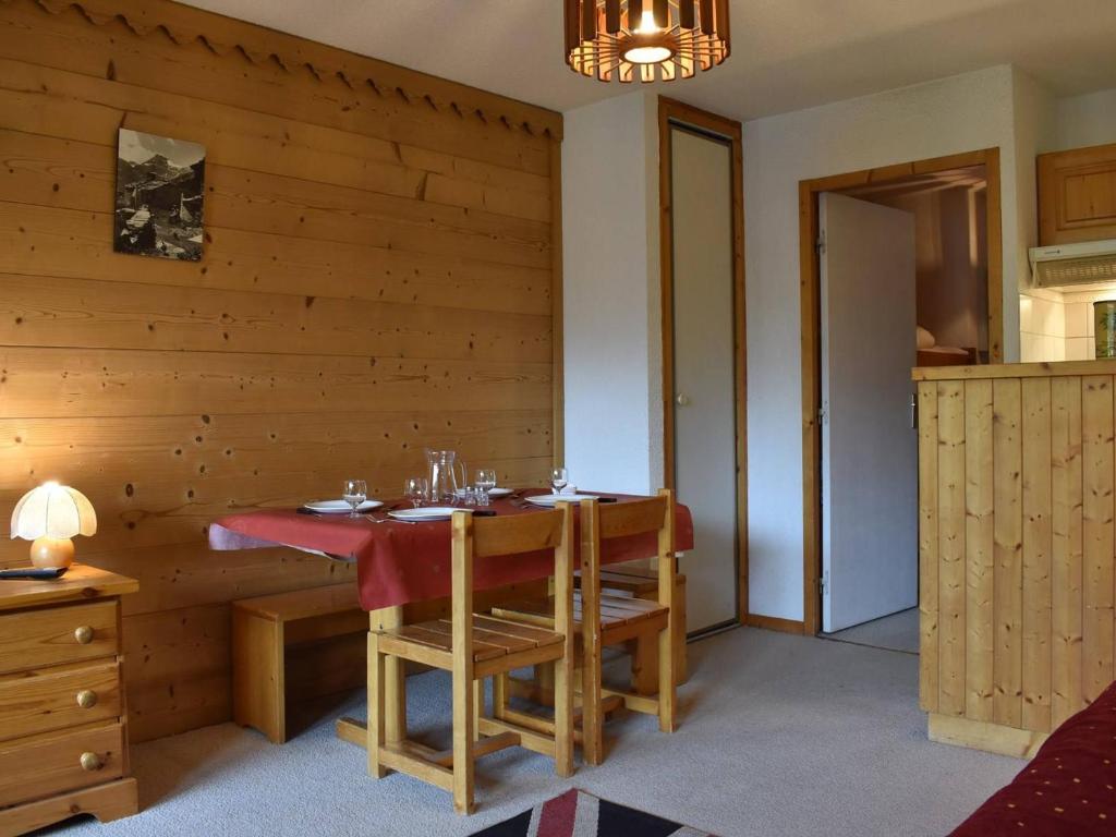 Studio pour 4 à Méribel, près des pistes, balcon, casier à ski, animaux non acceptés - FR-1-180-6 - 2