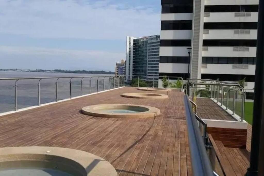 Ecusuites Bellini 404 King RiverView AirportGye - 3