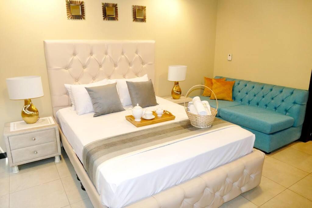 Ecusuites Bellini 404 King RiverView AirportGye - 5