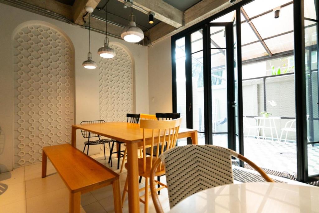 贝德普勒蒂旅舍 (Bedspread Hostel)