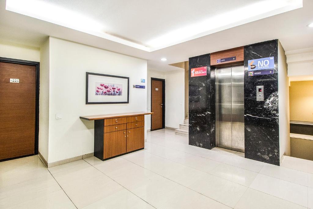 FabHotel Prime Avenue photo