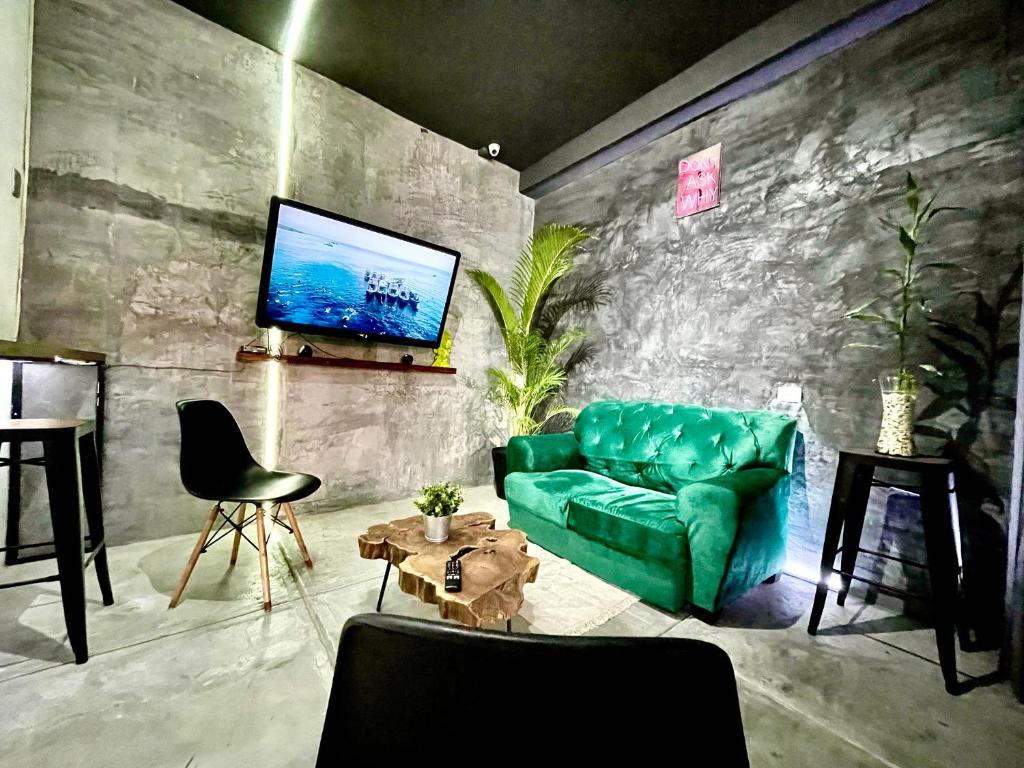 Zyan Rooms photo