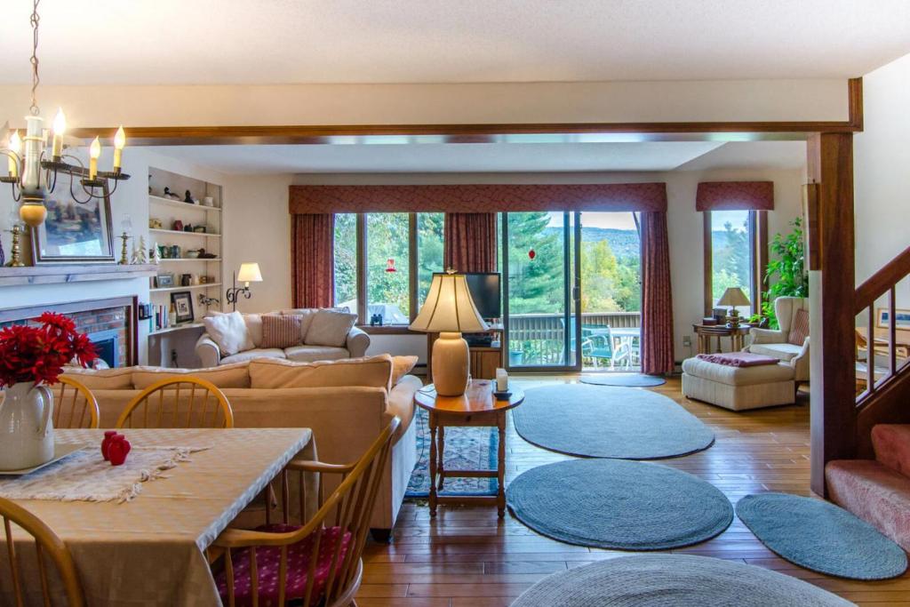 Saltbox 12B, White River Junction